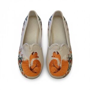 Embroidered Fox Design Youth  Slip-On canvas Shoes 34EU.  2.5